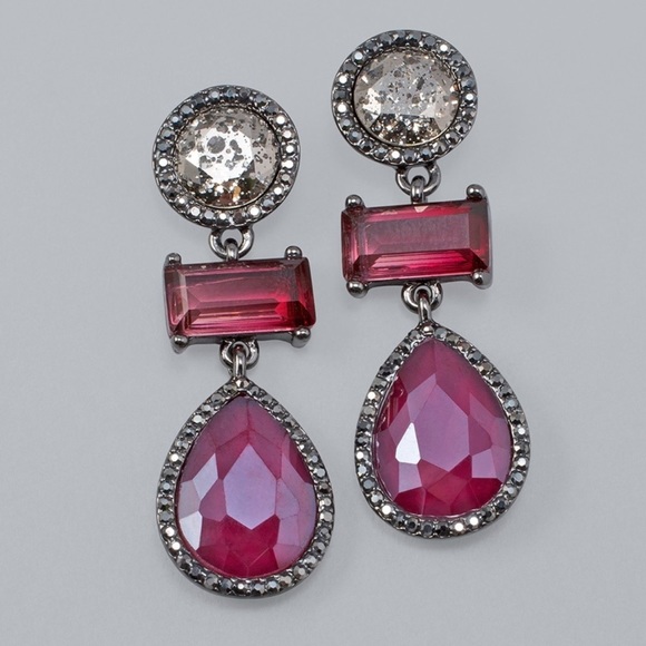 White House Black Market Jewelry - WHBM FACETED STONE DROP EARRINGS